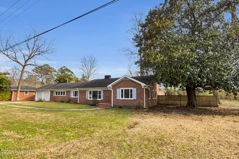 247 Farmlife Avenue Vanceboro NC 28586