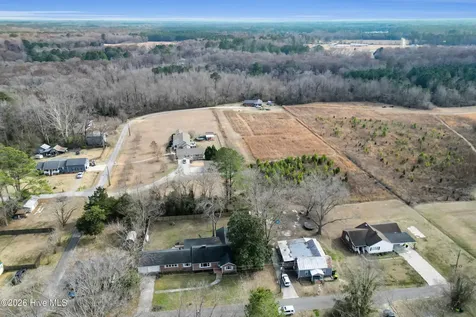 247 Farmlife Avenue Vanceboro NC 28586