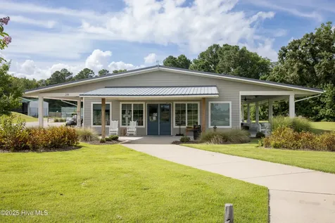 134 E Royal Way Merry Hill NC 27957