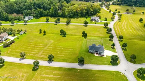 40 Meadow Lane Arapahoe NC 28510