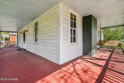 107 Church Street E Elm City NC 27822