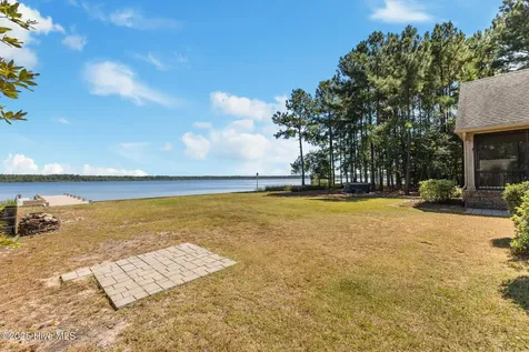 41 S Horsepen Road Harrells NC 28444