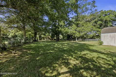 1121 River Street Jacksonville NC 28540