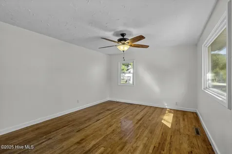 1121 River Street Jacksonville NC 28540