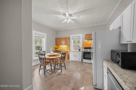 202 N Main Street Walstonburg NC 27888