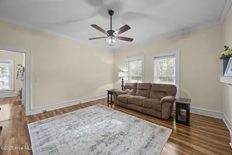 202 N Main Street Walstonburg NC 27888