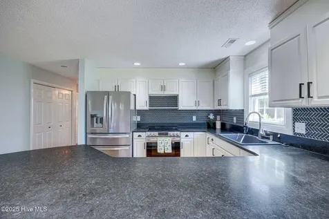 109 Lighthouse Drive Carolina Beach NC 28428