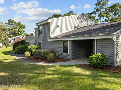 702 Azalea Drive Hampstead NC 28443