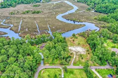 241 Thomas Drive Shallotte NC 28470