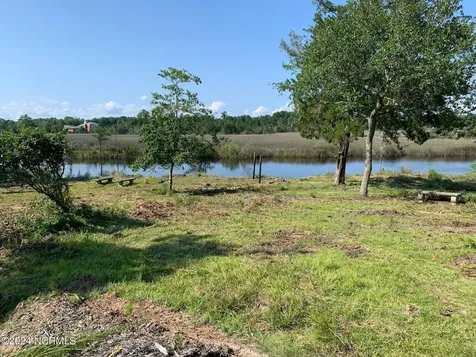 241 Thomas Drive Shallotte NC 28470