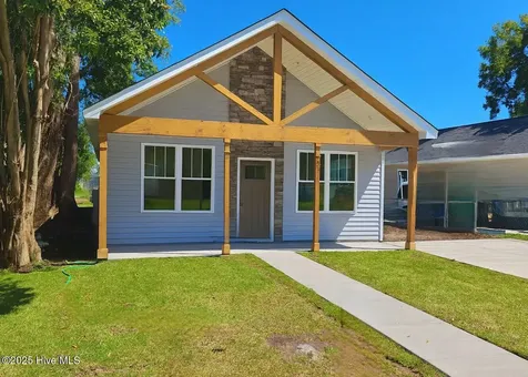 227 Hammond Street Winterville NC 28590