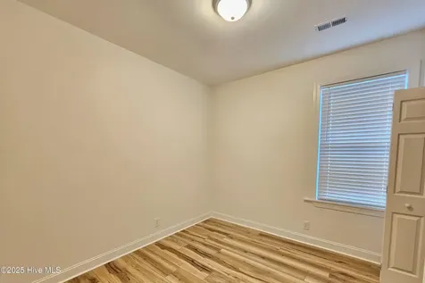 227 Hammond Street Winterville NC 28590