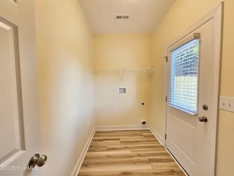 227 Hammond Street Winterville NC 28590