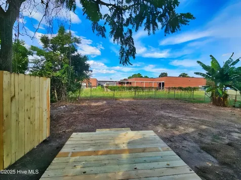 227 Hammond Street Winterville NC 28590