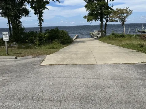 210 Long Creek Drive Havelock NC 28532
