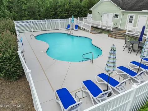 143 Queen Annes Court Oriental NC 28571