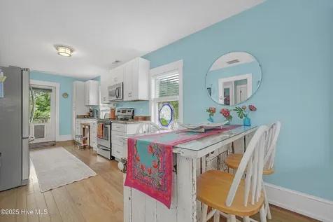 211 N Howe Street Southport NC 28461