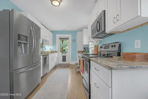 211 N Howe Street Southport NC 28461
