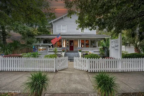211 N Howe Street Southport NC 28461