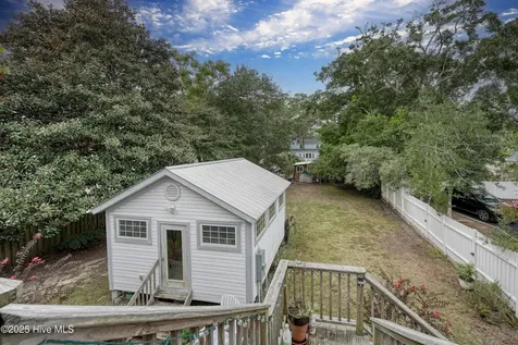 211 N Howe Street Southport NC 28461