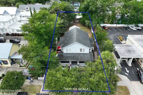 211 N Howe Street Southport NC 28461