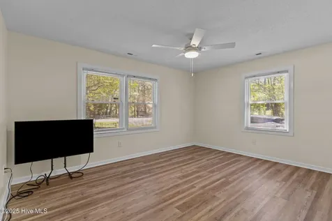 1601 Midway Road SE Bolivia NC 28422
