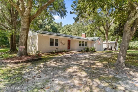 1601 Midway Road SE Bolivia NC 28422