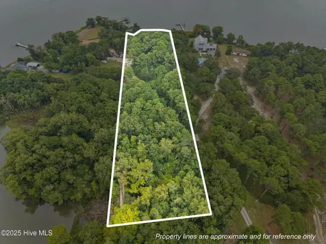 128 Missie Cove Lane Sneads Ferry NC 28460