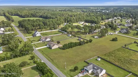 265 Hardison Road Holly Ridge NC 28445