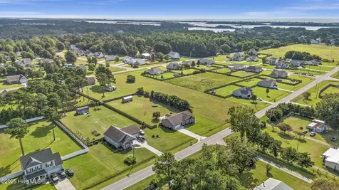 265 Hardison Road Holly Ridge NC 28445