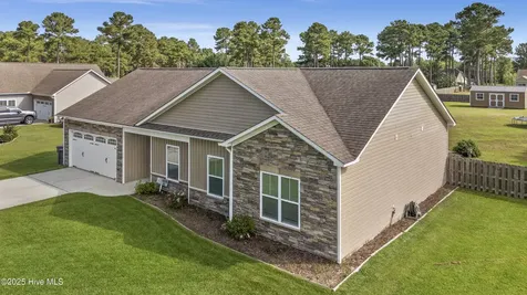 265 Hardison Road Holly Ridge NC 28445