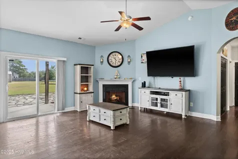 265 Hardison Road Holly Ridge NC 28445