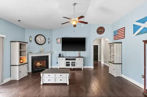 265 Hardison Road Holly Ridge NC 28445