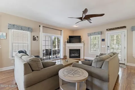 106 SE 44th Street Oak Island NC 28465