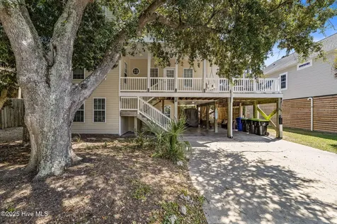 106 SE 44th Street Oak Island NC 28465
