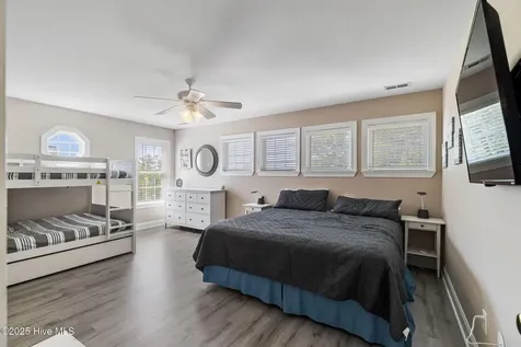 106 SE 44th Street Oak Island NC 28465