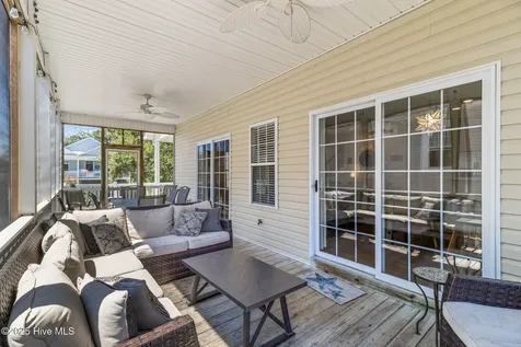 106 SE 44th Street Oak Island NC 28465