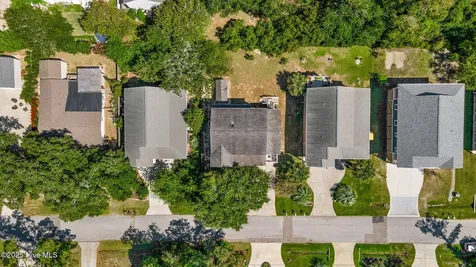 106 SE 44th Street Oak Island NC 28465