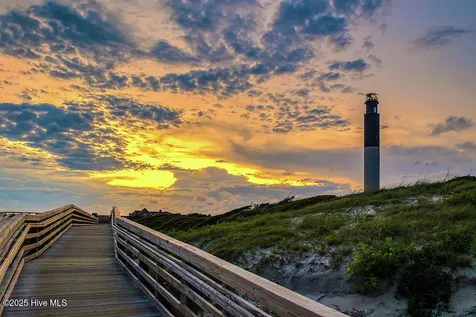 106 SE 44th Street Oak Island NC 28465