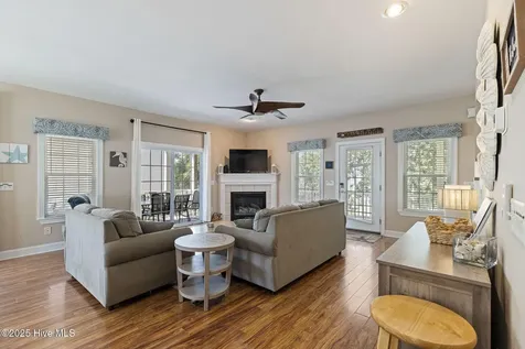 106 SE 44th Street Oak Island NC 28465