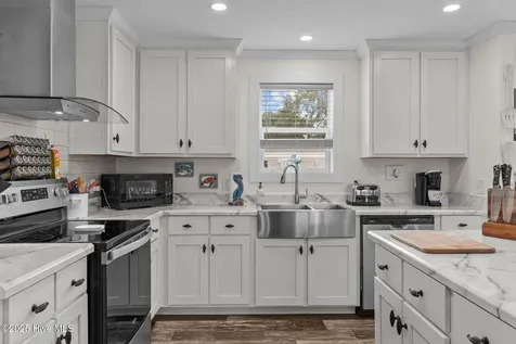 2192 W Tanglewood Drive SW Supply NC 28462