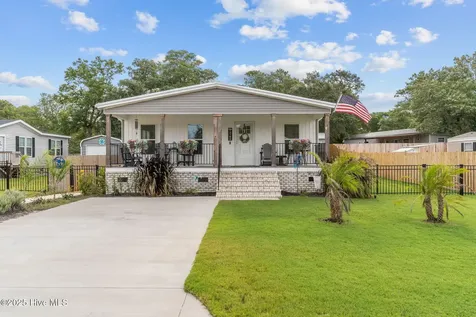 2192 W Tanglewood Drive SW Supply NC 28462