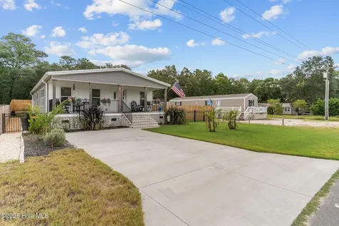 2192 W Tanglewood Drive SW Supply NC 28462