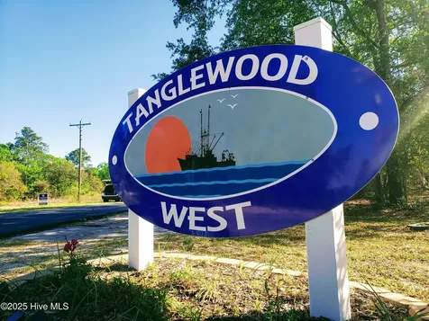 2192 W Tanglewood Drive SW Supply NC 28462