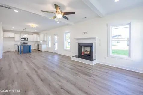 101 Sunny Acres Lane Clinton NC 28328