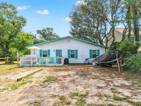 148 NW 3rd Street Oak Island NC 28465