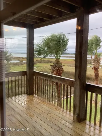 111 Phil Harris Lane North Topsail Beach NC 28460