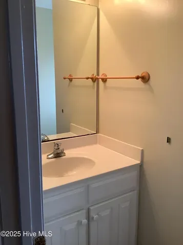 111 Phil Harris Lane North Topsail Beach NC 28460