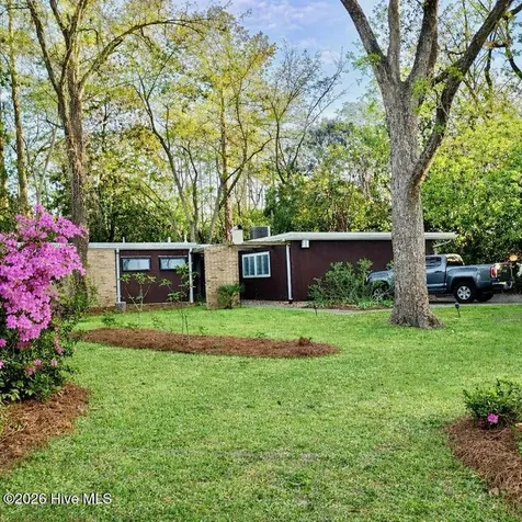 4507 Country Club Road Trent Woods NC 28562