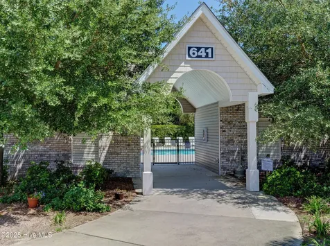 618 Condo Club Drive Wilmington NC 28412